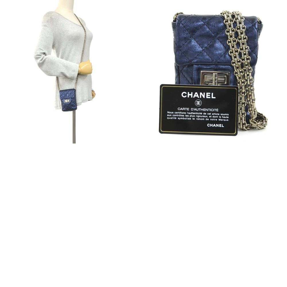 CHANEL Blue Leather Shoulder Bag - Picture 5 of 5